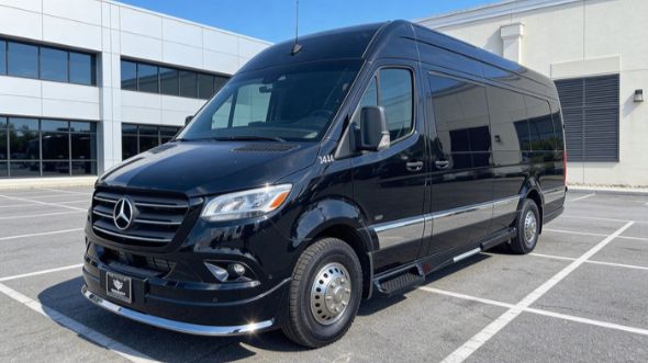 10 passenger sprinter van tacoma