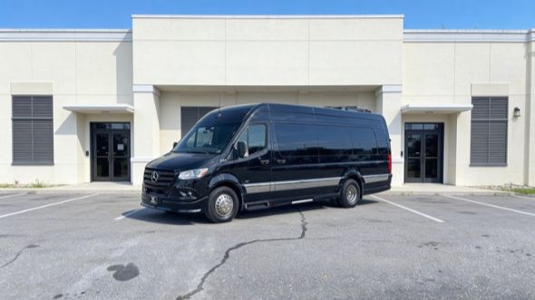 15 passenger sprinter van tacoma
