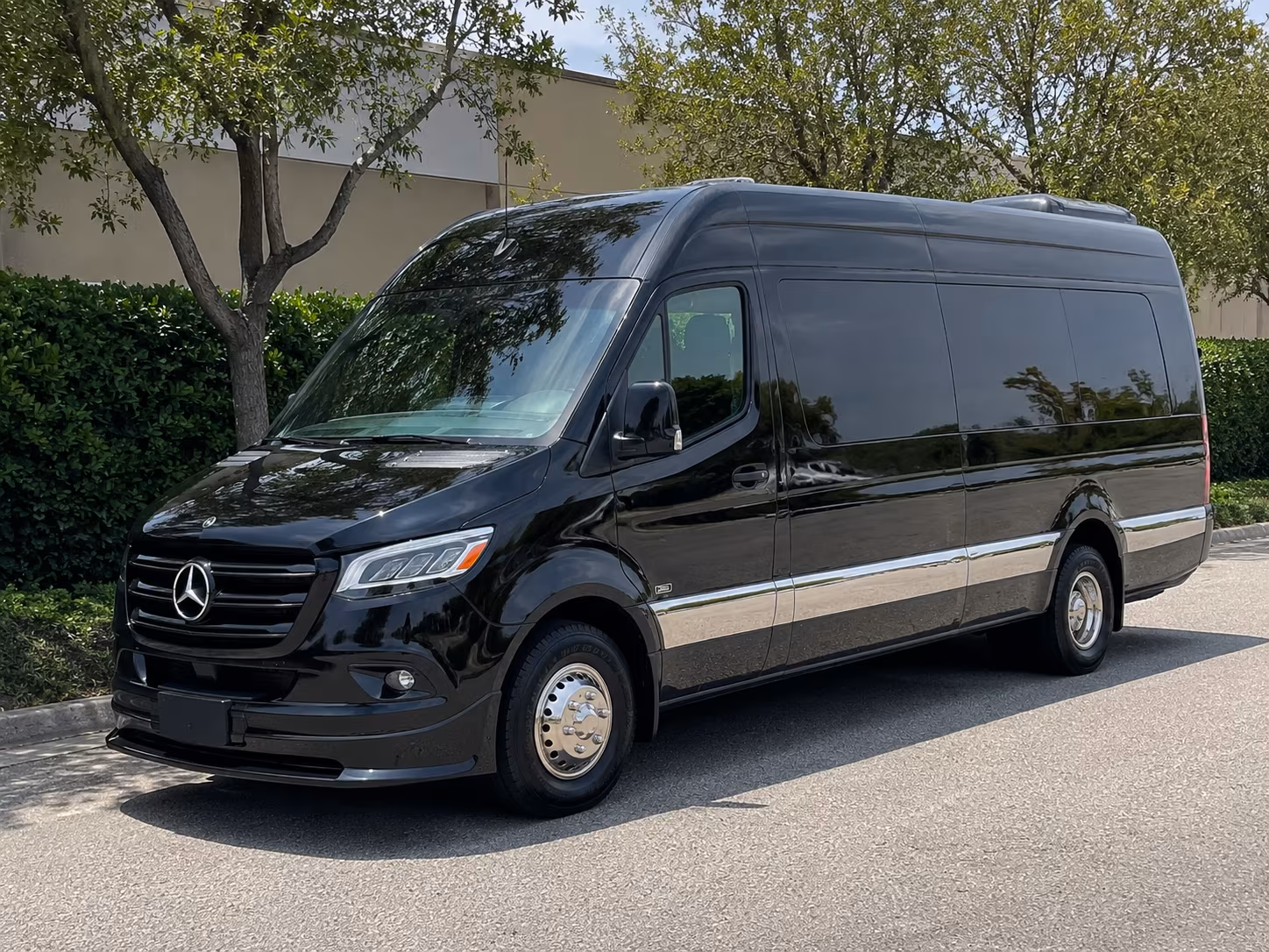 tacoma 10 passenger sprinter van