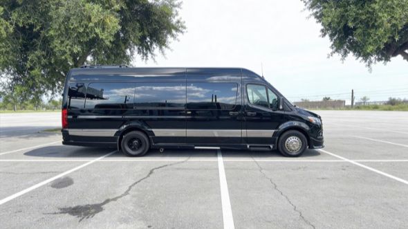 sprinter limousine tacoma